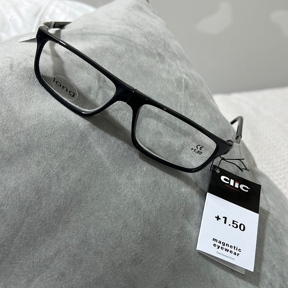 Brand new Clic magnetic eyewear